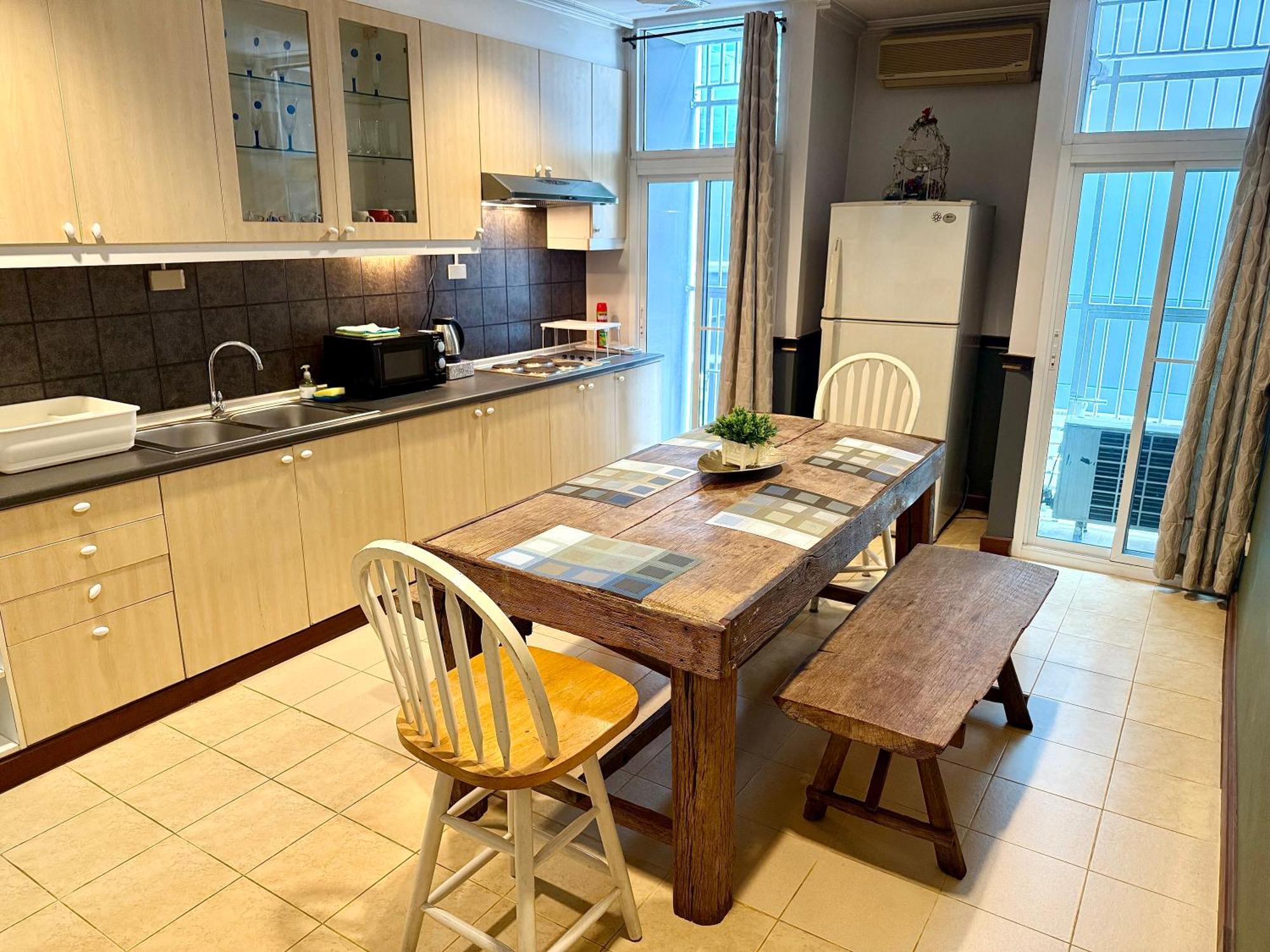 Samsen Suites Spacious 2Br Contemporary Thai Style Bangkok Ngoại thất bức ảnh