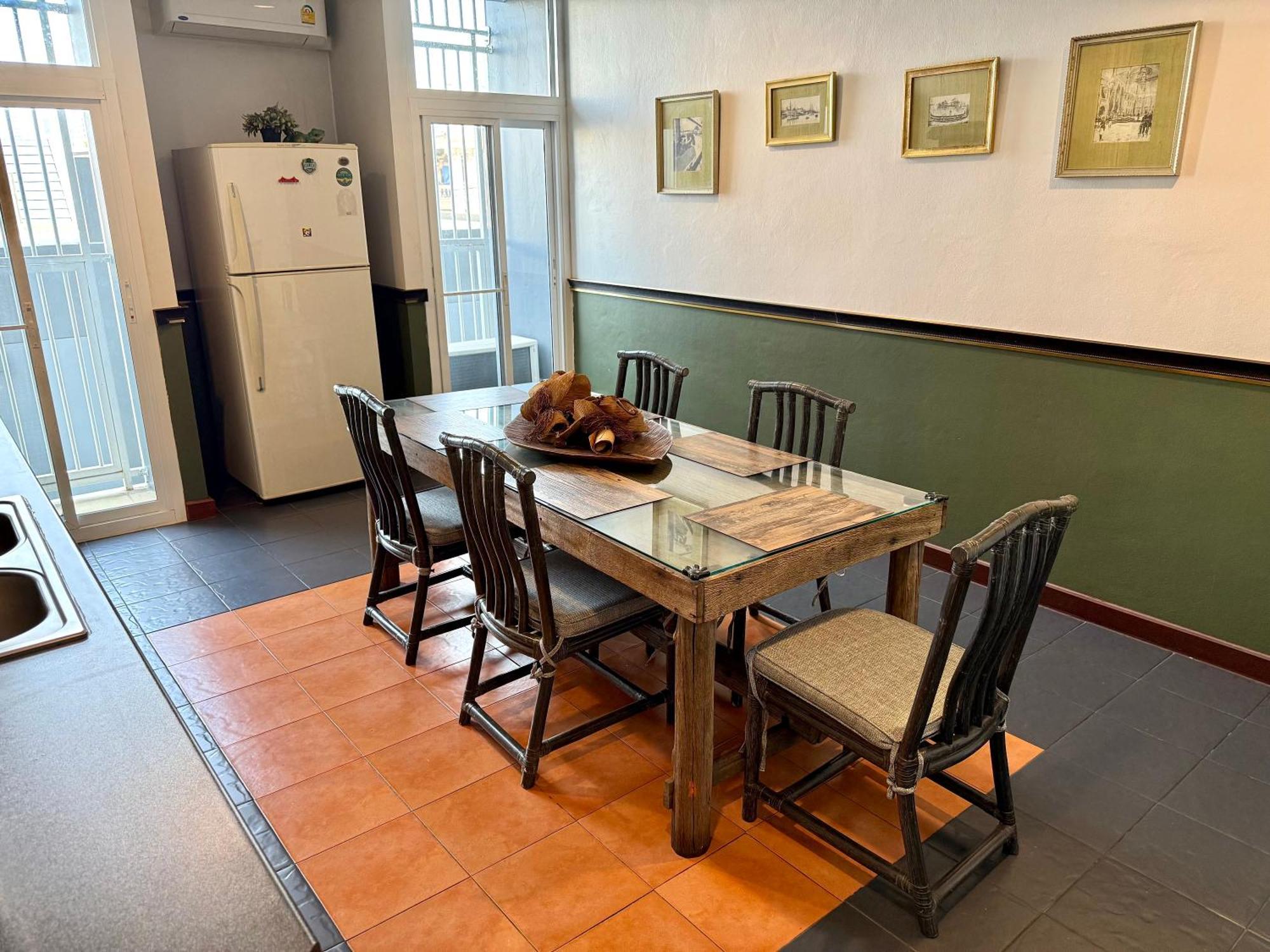 Samsen Suites Spacious 2Br Contemporary Thai Style Bangkok Ngoại thất bức ảnh