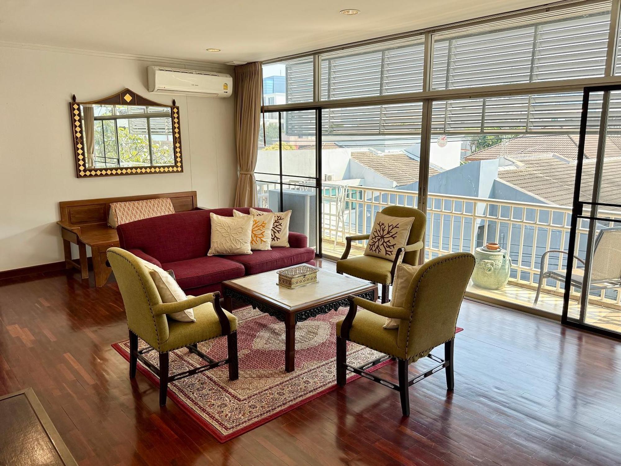 Samsen Suites Spacious 2Br Contemporary Thai Style Bangkok Ngoại thất bức ảnh