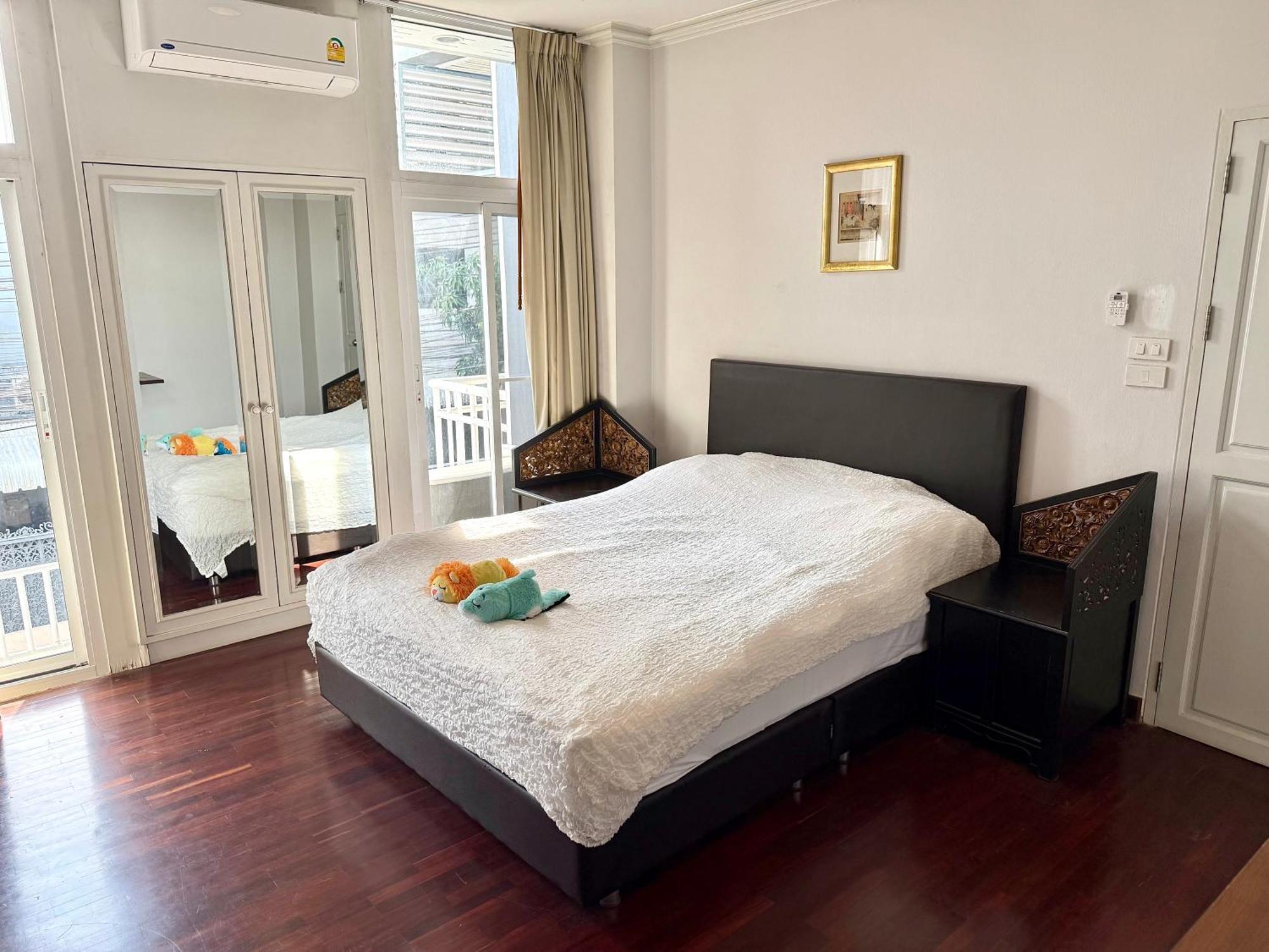 Samsen Suites Spacious 2Br Contemporary Thai Style Bangkok Ngoại thất bức ảnh