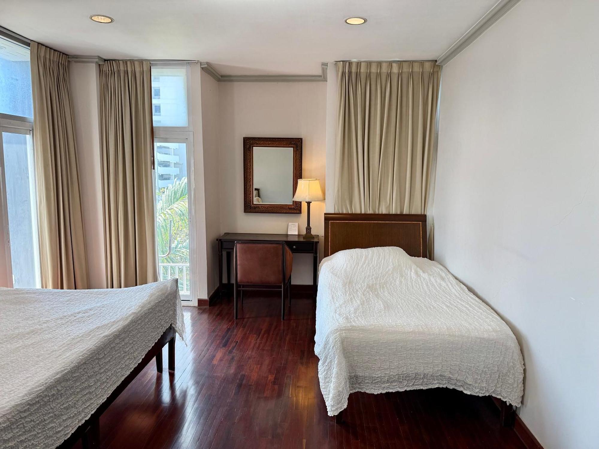 Samsen Suites Spacious 2Br Contemporary Thai Style Bangkok Ngoại thất bức ảnh