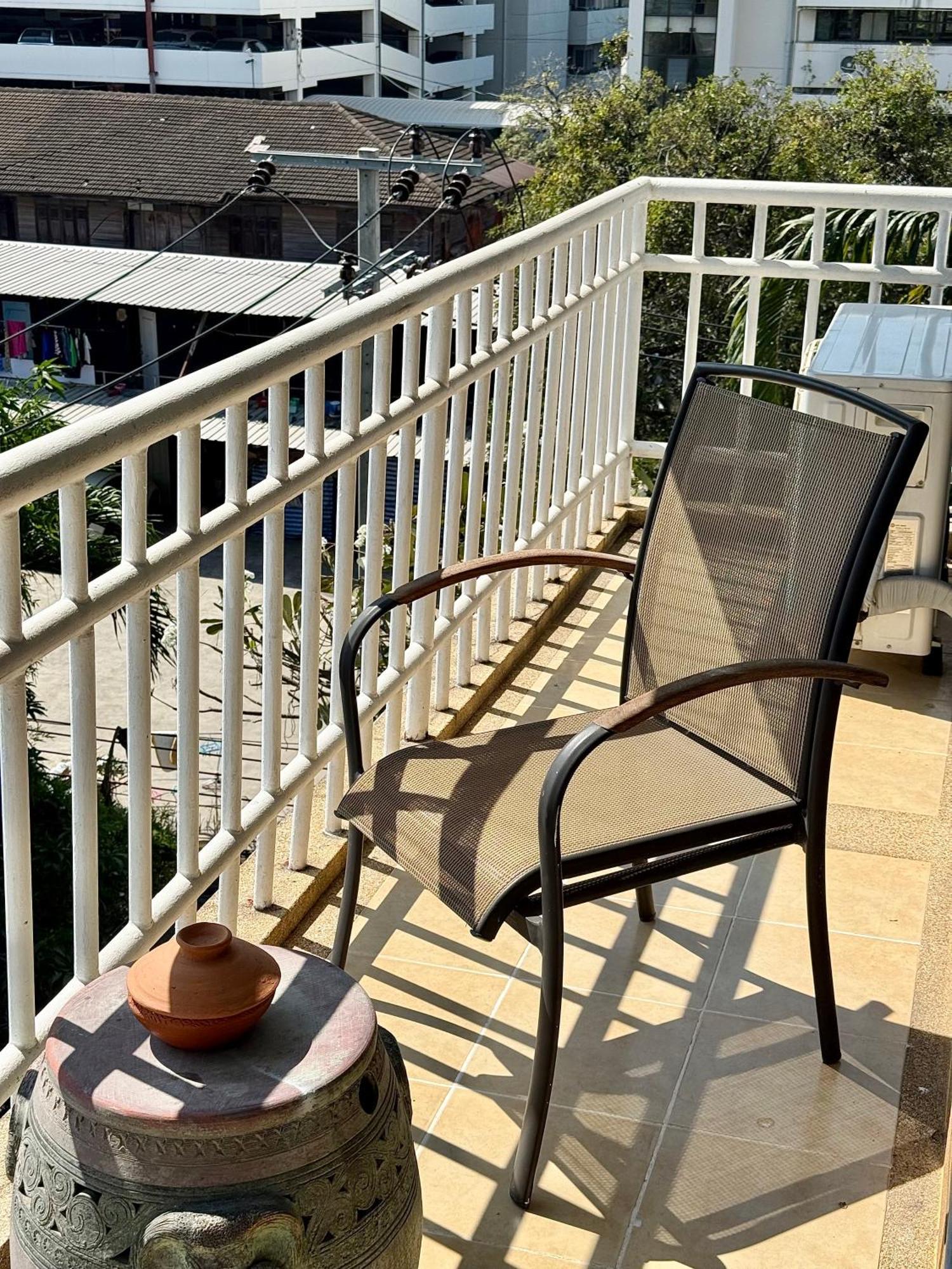 Samsen Suites Spacious 2Br Contemporary Thai Style Bangkok Ngoại thất bức ảnh